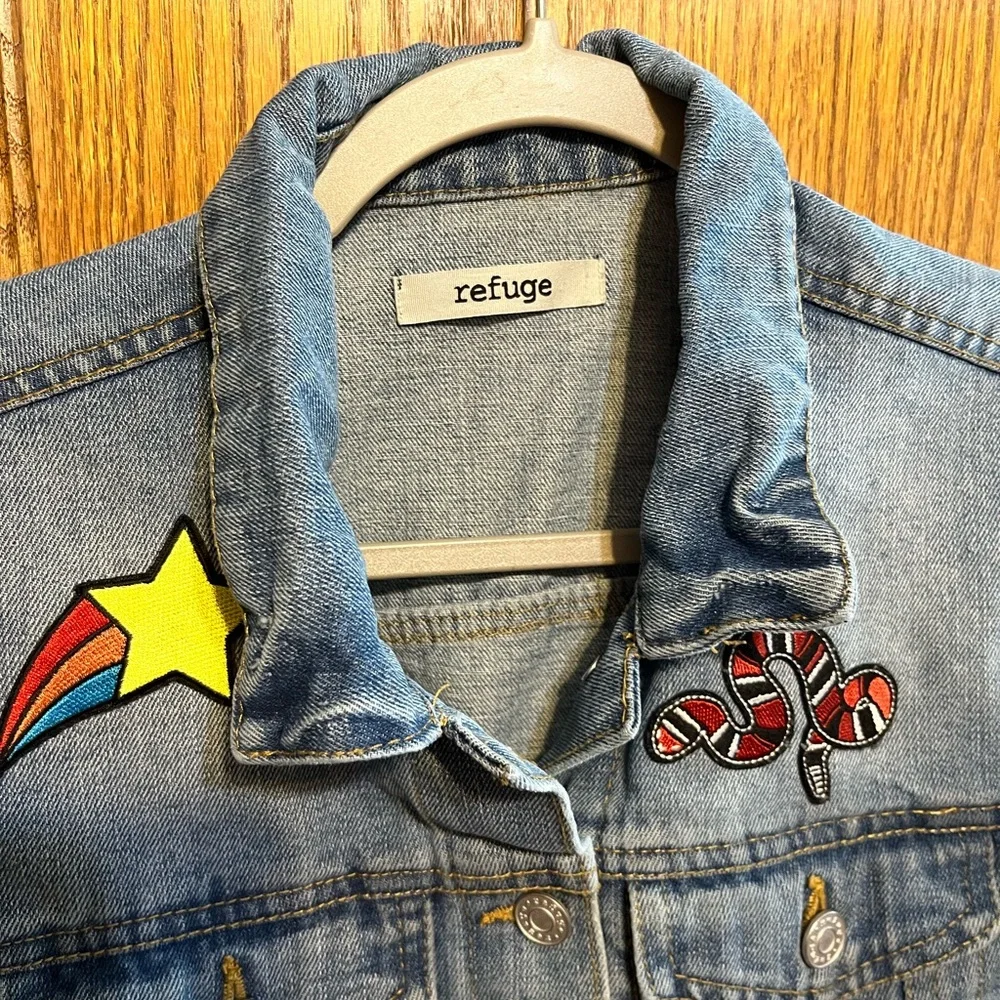 Refuge Denim Jacket with Patches size Medium - Picture 7 of 14